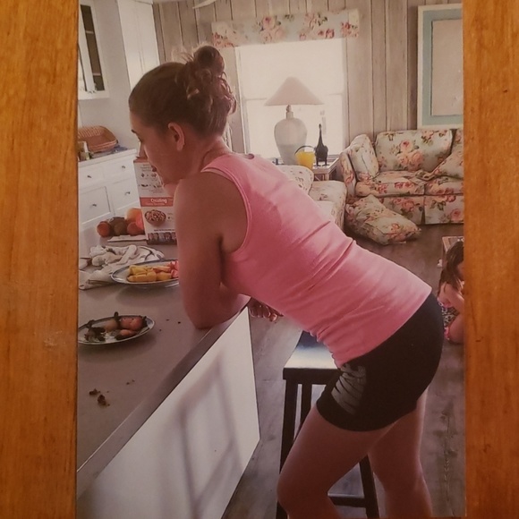 Meet your Posher, Red - Picture 3 of 3